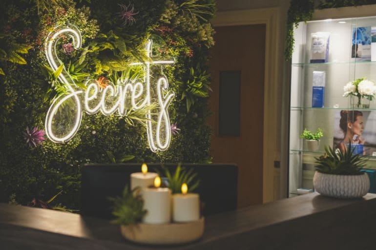 Website Image Secrets 770 x 514 px